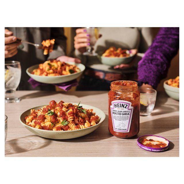 Heinz Black & Roasted Garlic Pasta Sauce 350g 350g