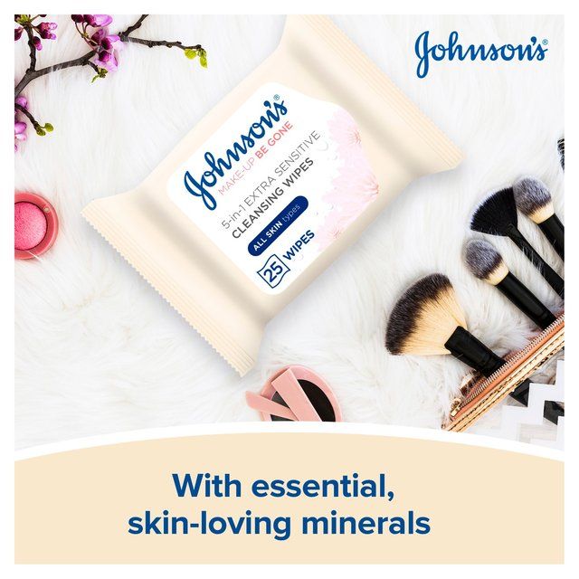 Johnson's Make Up Be Gone Extra-Sensitive Wipes 25 per pack