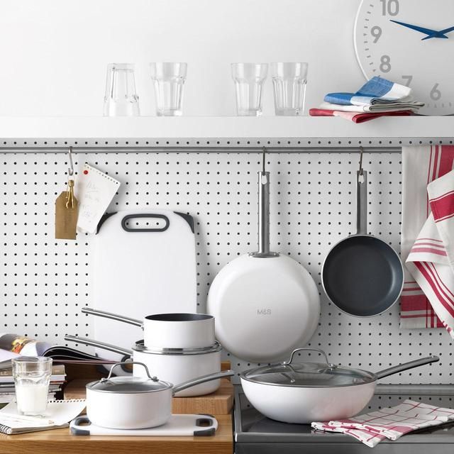 M&S Chopping Board Set 2 per pack