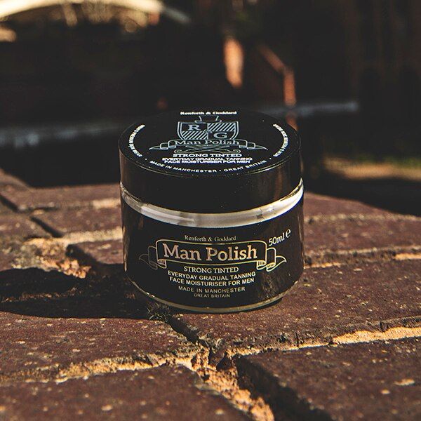 Man Polish Strong Tint Moisturiser 50ml