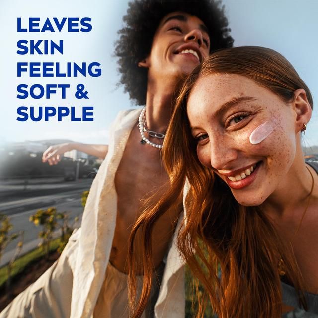 NIVEA Soft Moisturiser Cream for Face Hands & Body 200ml