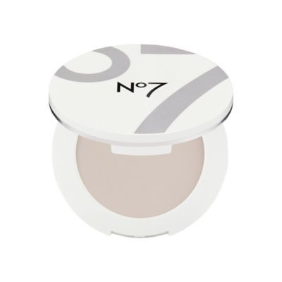 No7 Flawless Finishing Pressed Powder translucent
