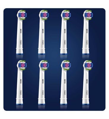 Oral-B 3D White Toothbrush Head with CleanMaximiser Technology, 8 Pack