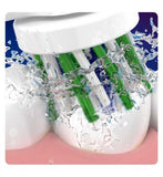 Oral-B CrossAction Toothbrush Head with CleanMaximiser Technology, 4 Pack