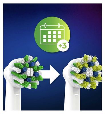 Oral-B CrossAction Toothbrush Head with CleanMaximiser Technology, 8 Pack