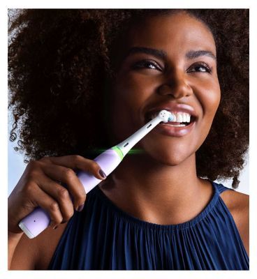 Oral-B iO4 Electric Toothbrush - Lavender - (+Travel case)