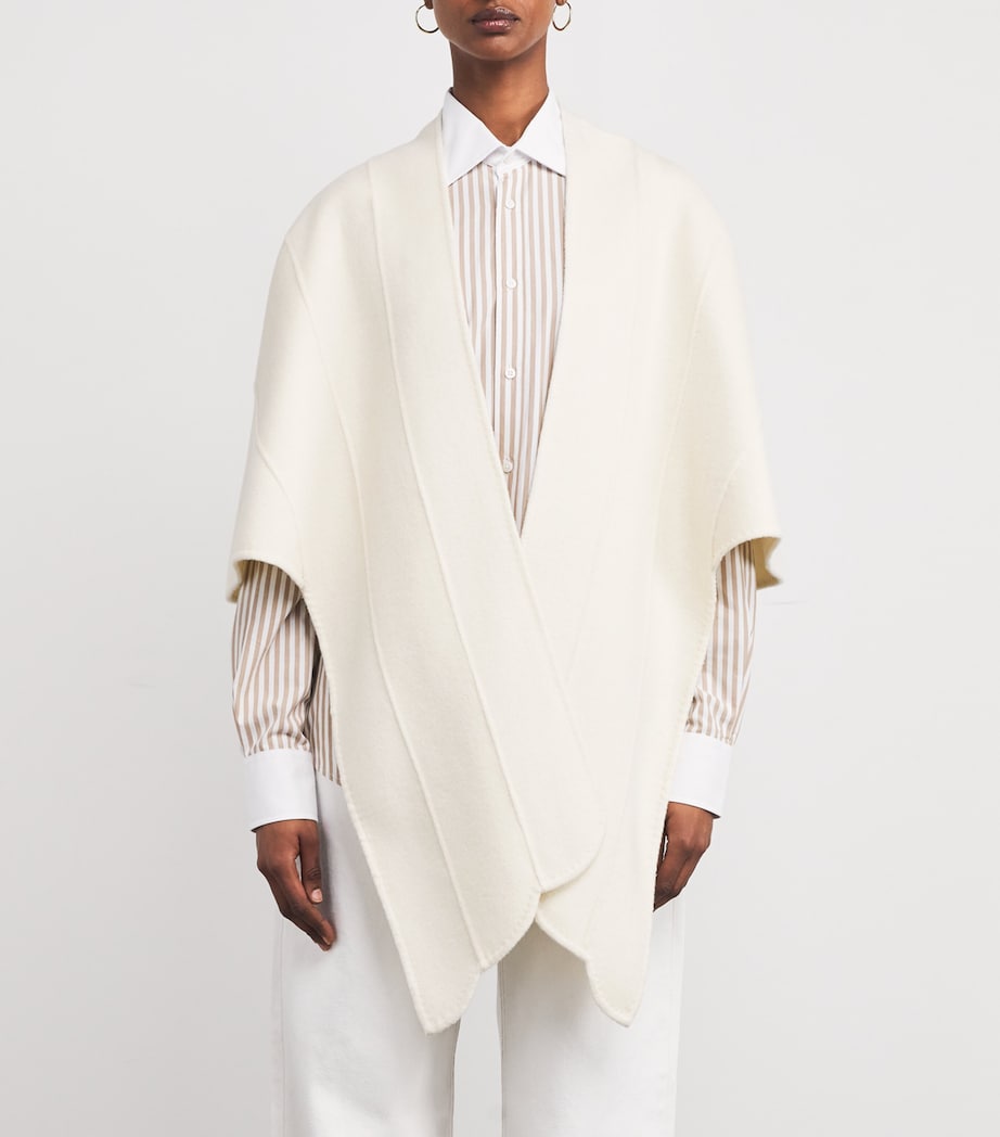 100% Cashmere Long Sleeve Stole with Panelling and Scalloped Edges