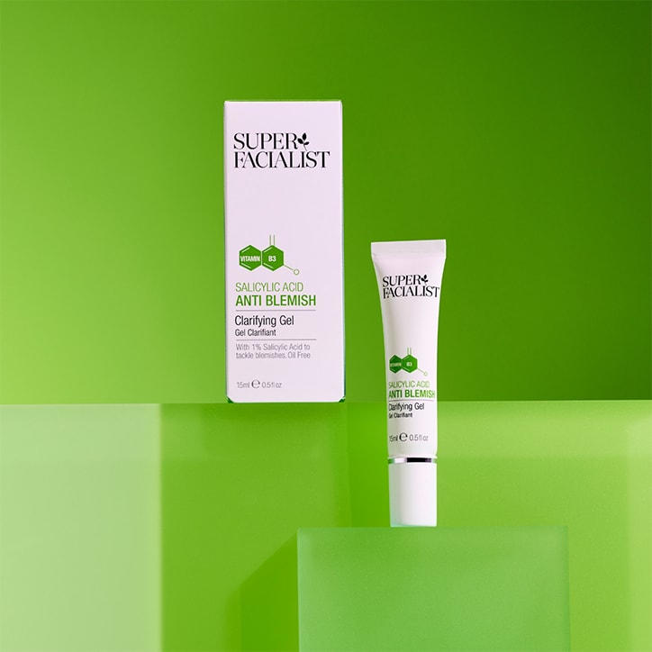 Super Facialist Salicylic Acid Anti-Blemish Clarifying Gel 15ml GOODS Holland&Barrett