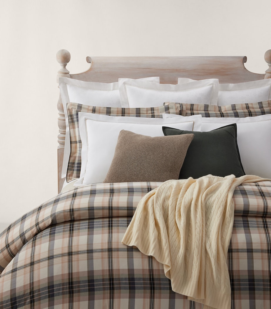 Ralph Lauren Home Adelina Standard Oxford Pillowcase (50cm x 75cm)