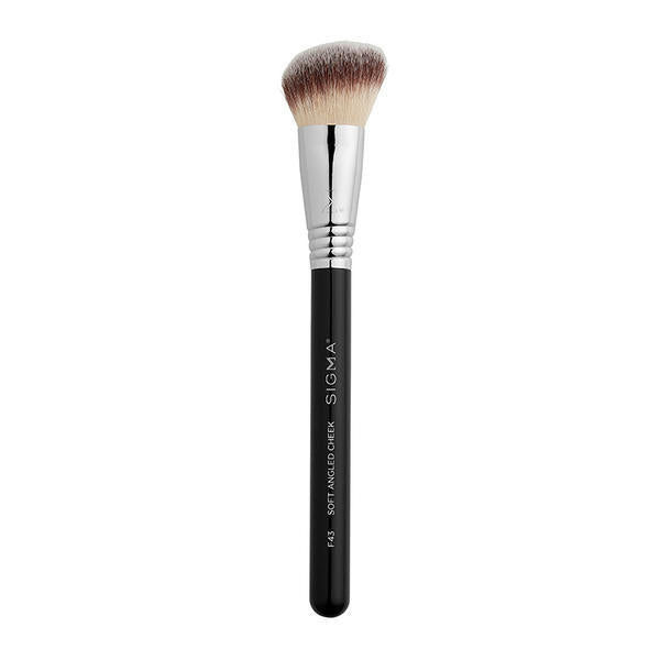 Sigma Beauty Soft Angled Cheek Brush for Cream Blush (British brand)