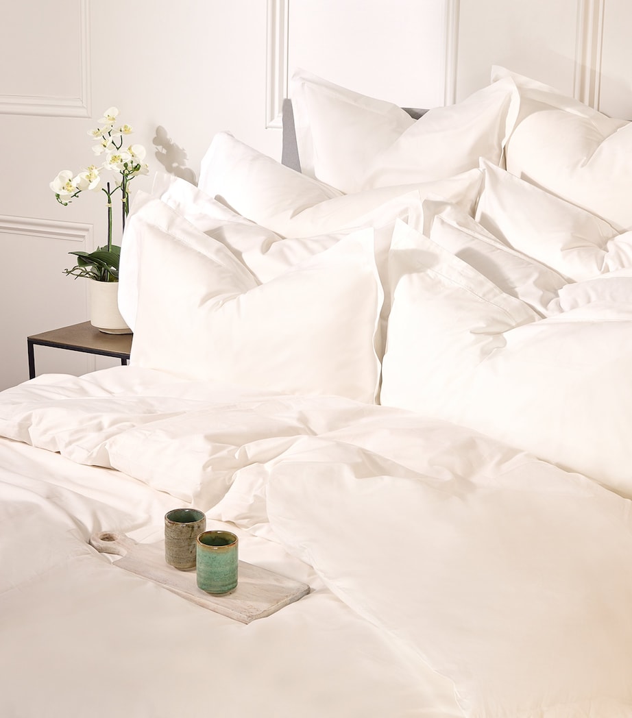 Harrods Chester Single Flat Sheet 180cm x 260cm, UK version