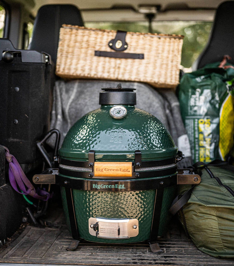 Big Green Egg MiniMax charcoal barbecue - British product