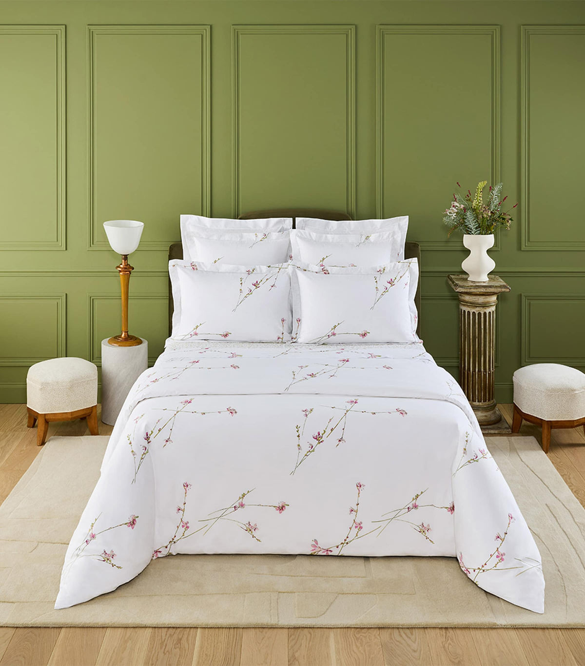 Yves Delorme Gaura Double flat sheet 240cm x 295cm (British brand)