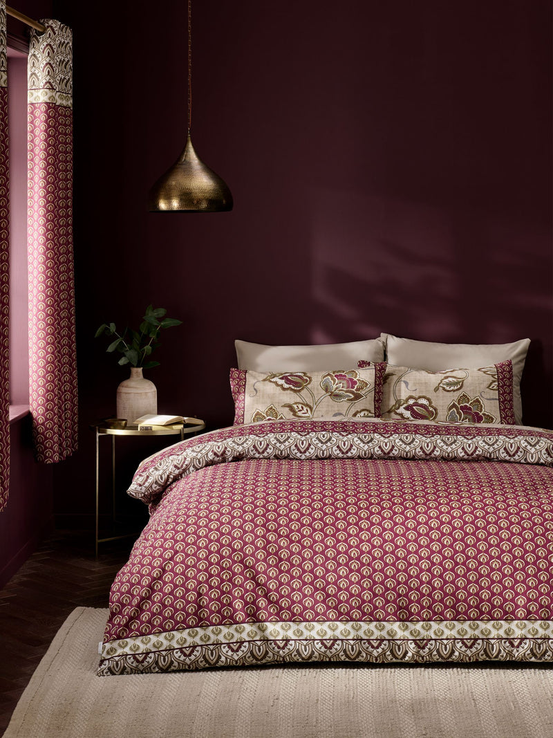 Catherine Lansfield Red Kashmir duvet cover and pillowcase set - British product