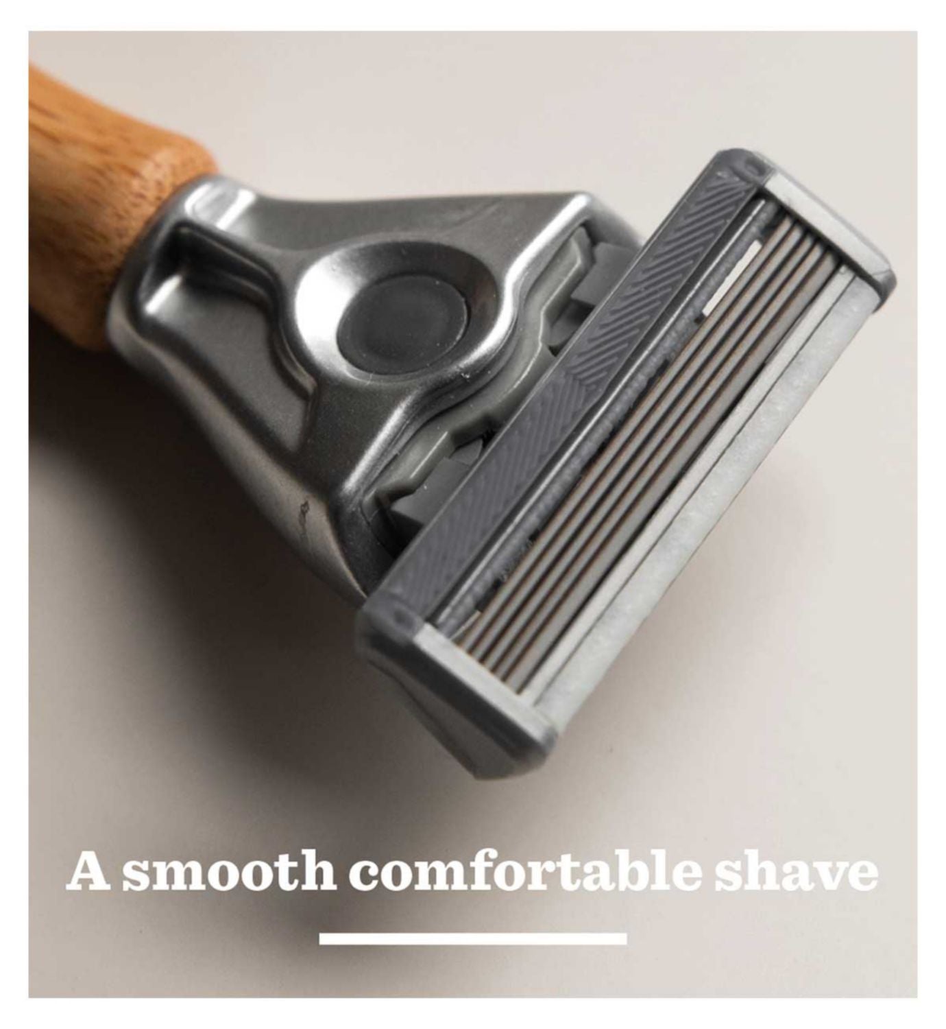 Bulldog Skincare bamboo razor handle with 2 refills - British product