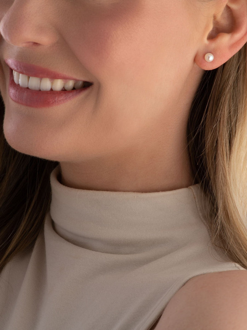 Beaverbrooks freshwater cultured pearl earrings in cream white, 8mm size - British product