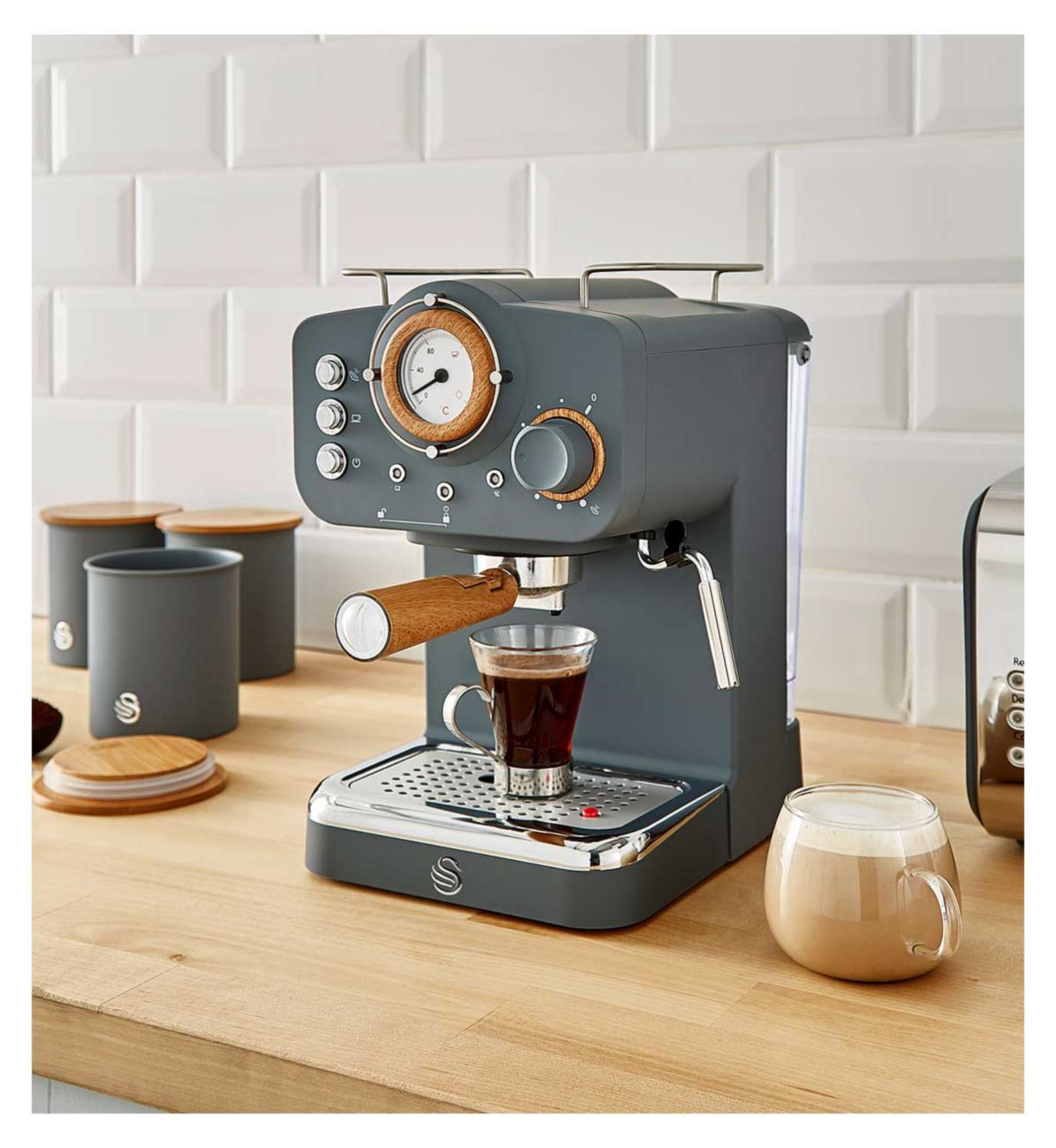 Swan Nordic Espresso Coffee Machine Grey (British brand)