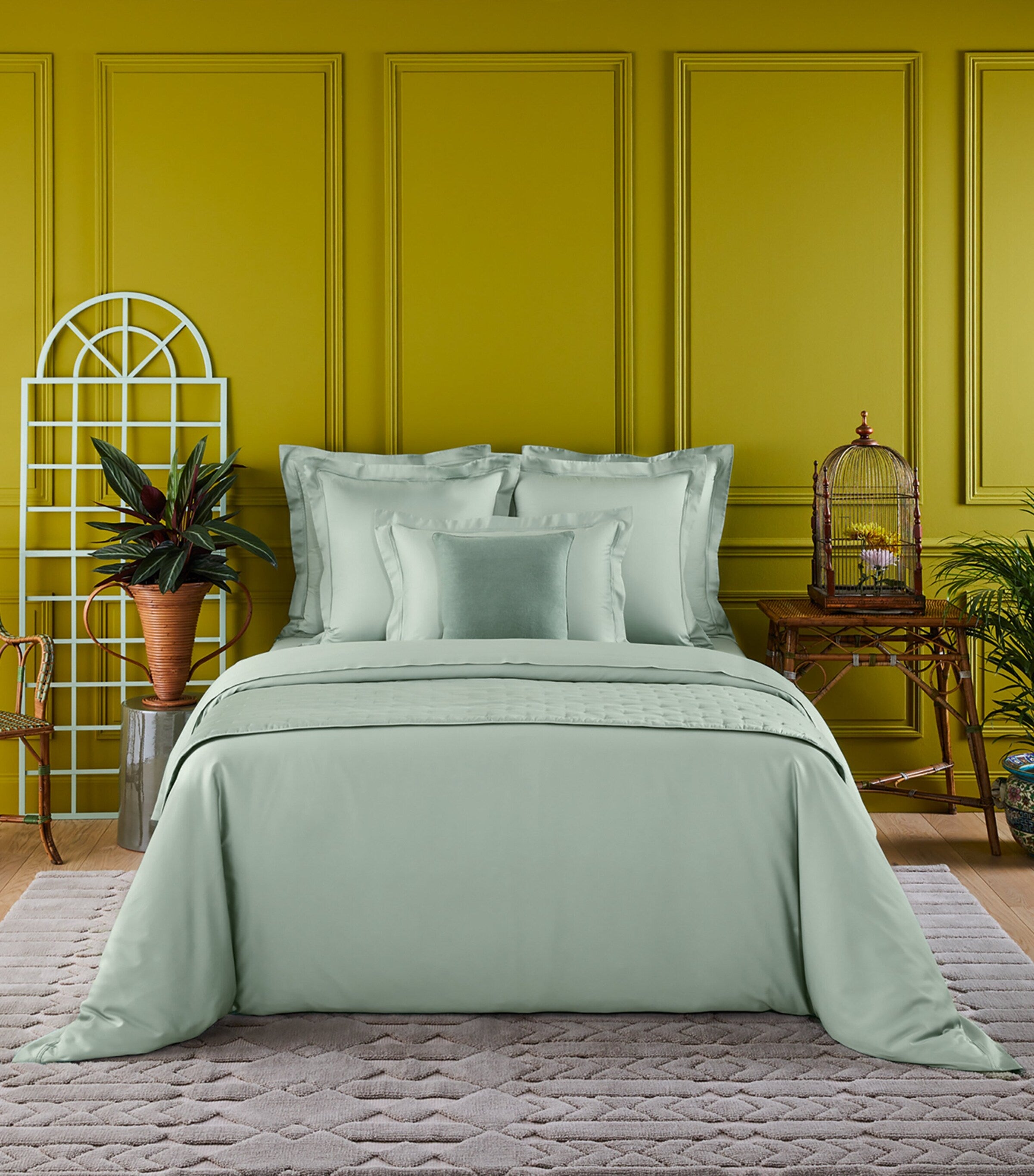 Yves Delorme Triomphe double flat sheet 240cm x 295cm (British brand)