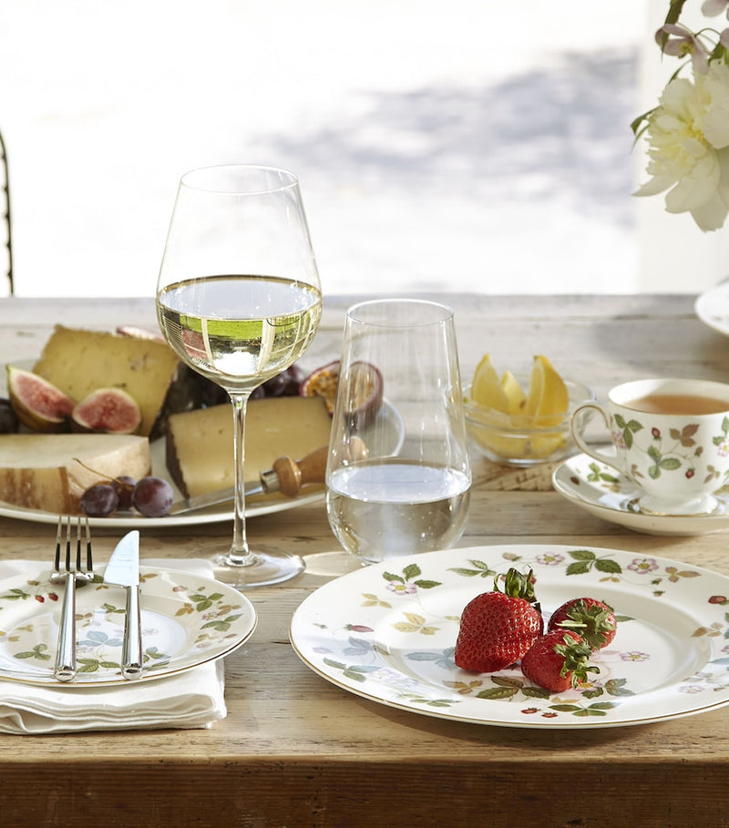 Wedgwood Wild Strawberry plate 15cm (British brand)