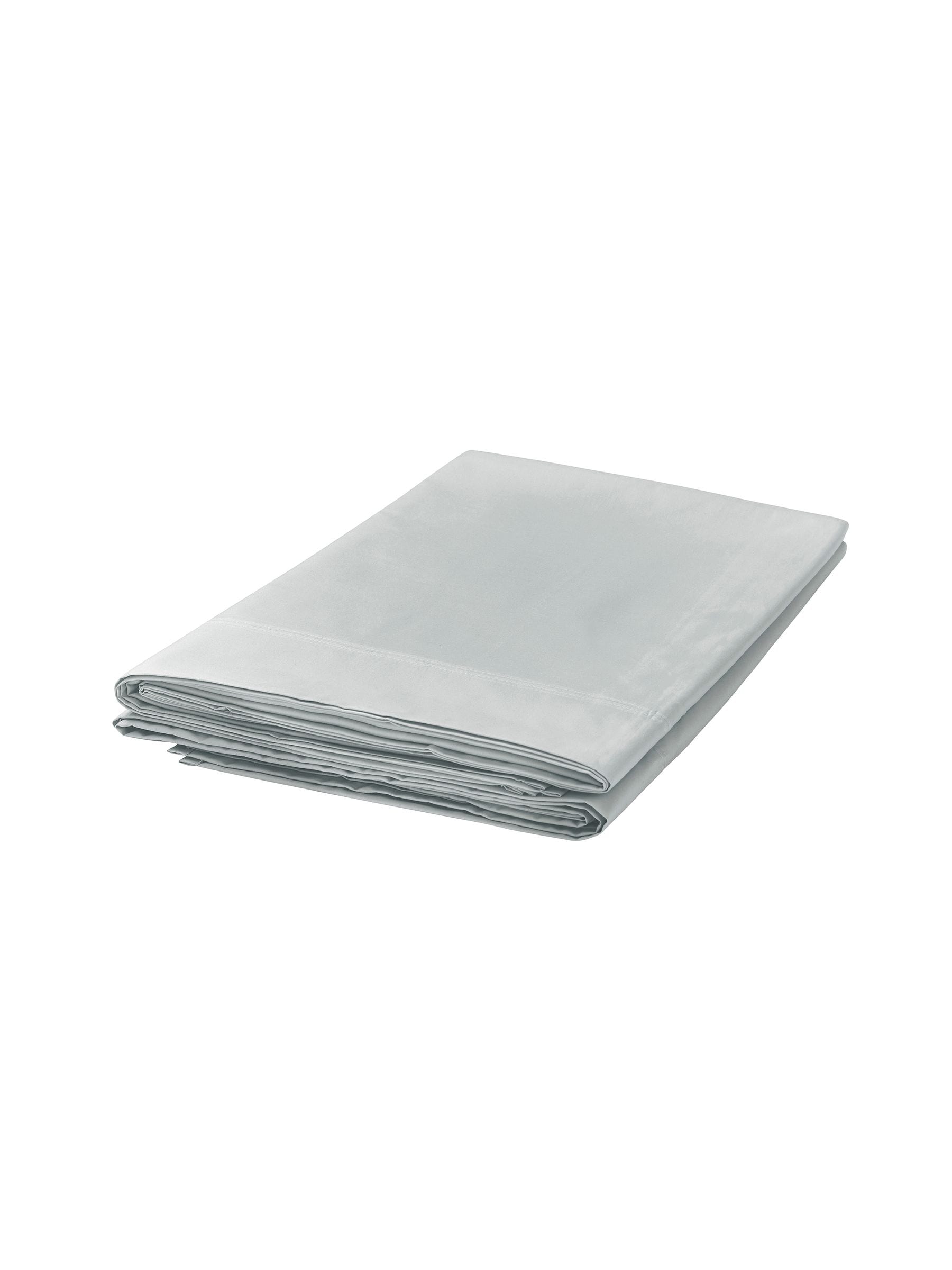 Bedeck of Belfast Silver fitted sheet - British product