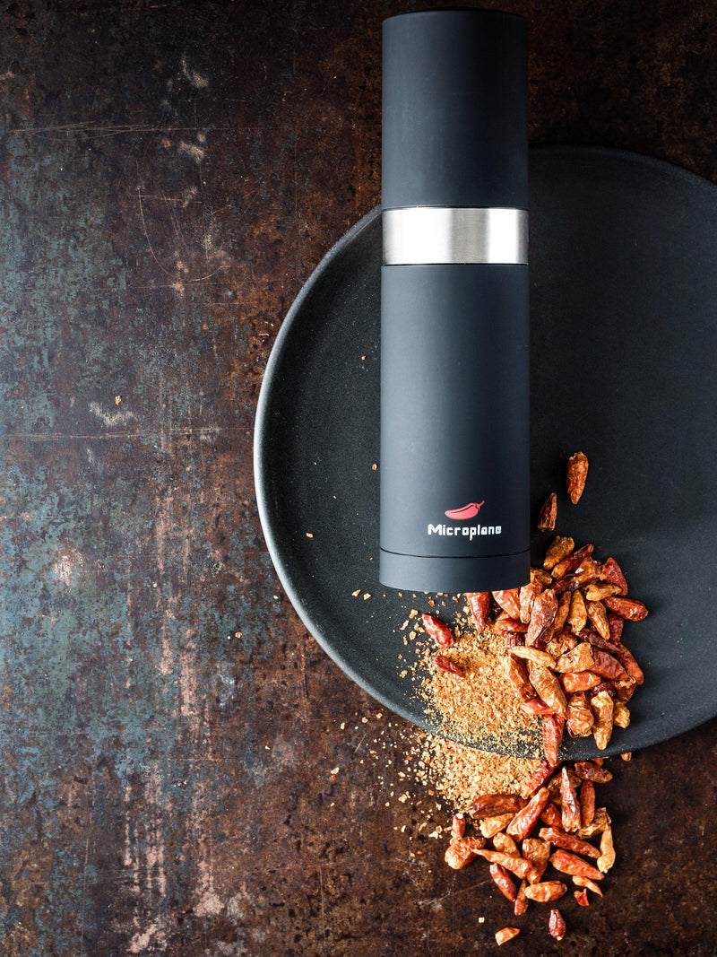 Microplane chilli mill black, imported from the UK