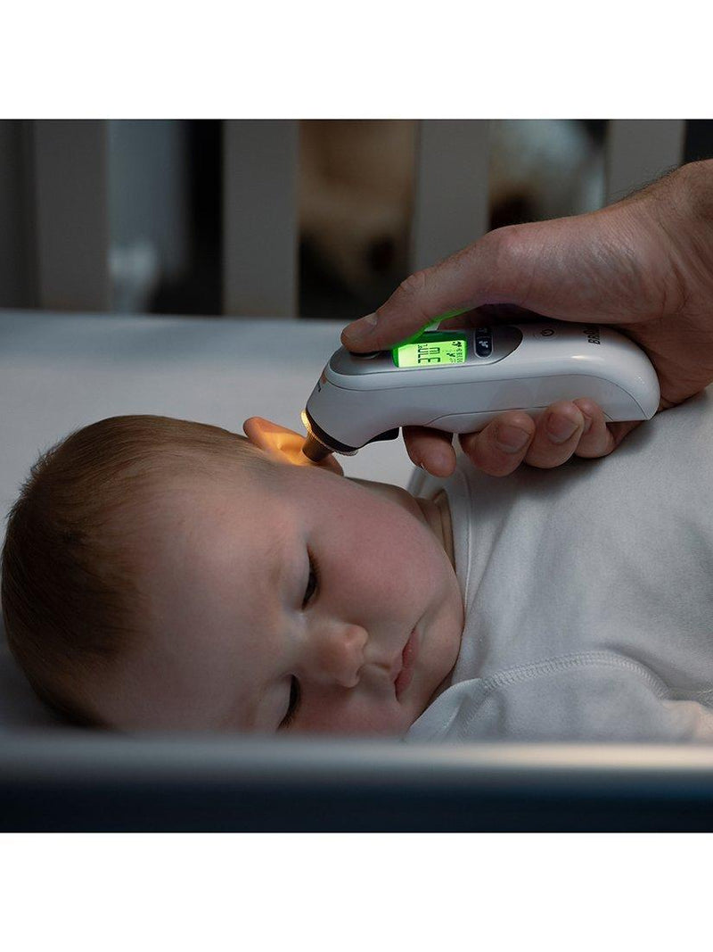 Braun infrared ear thermometer for babies and adults - British product