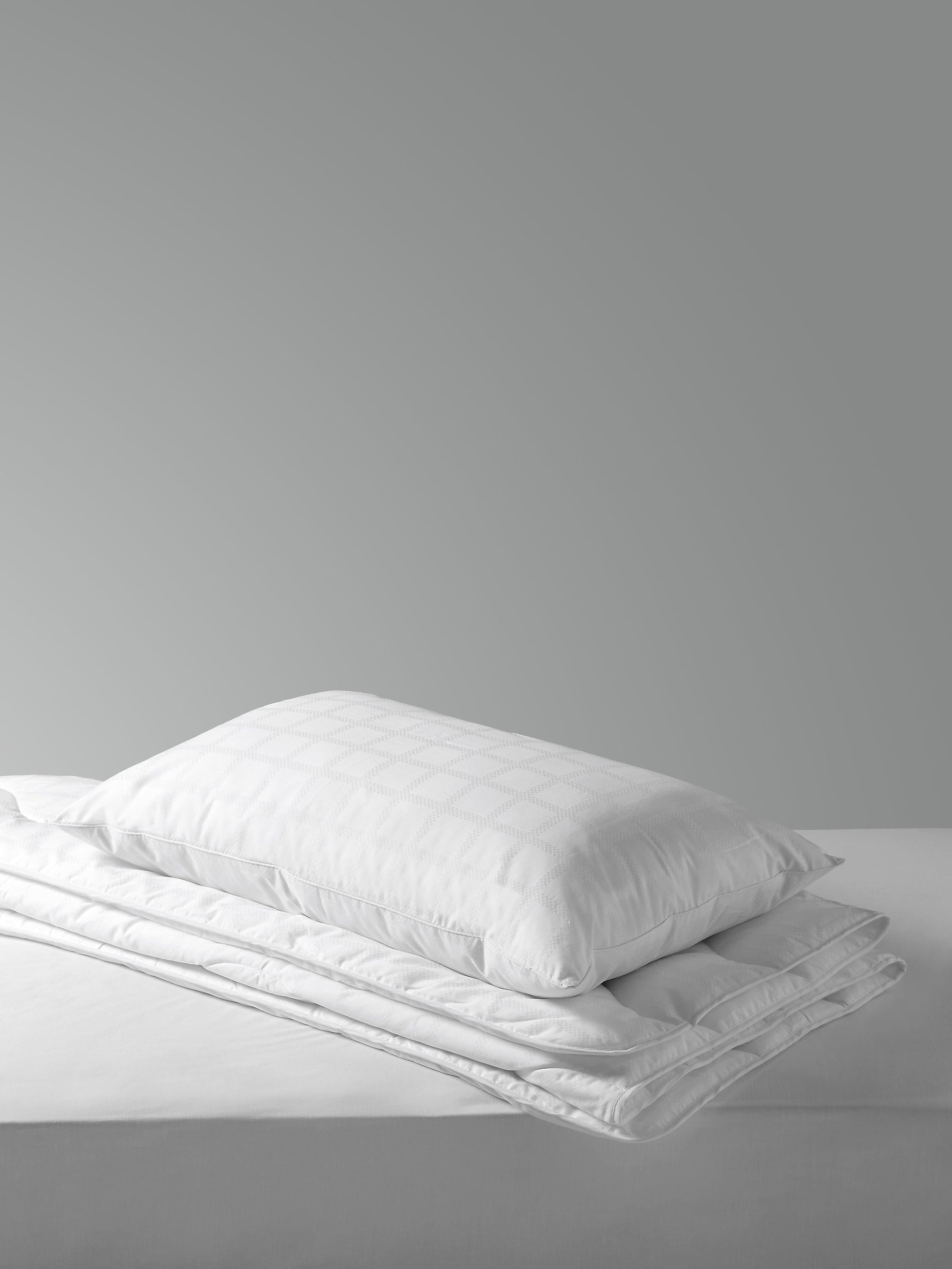 Little Home anti-allergen washable single duvet and pillow set, UK version