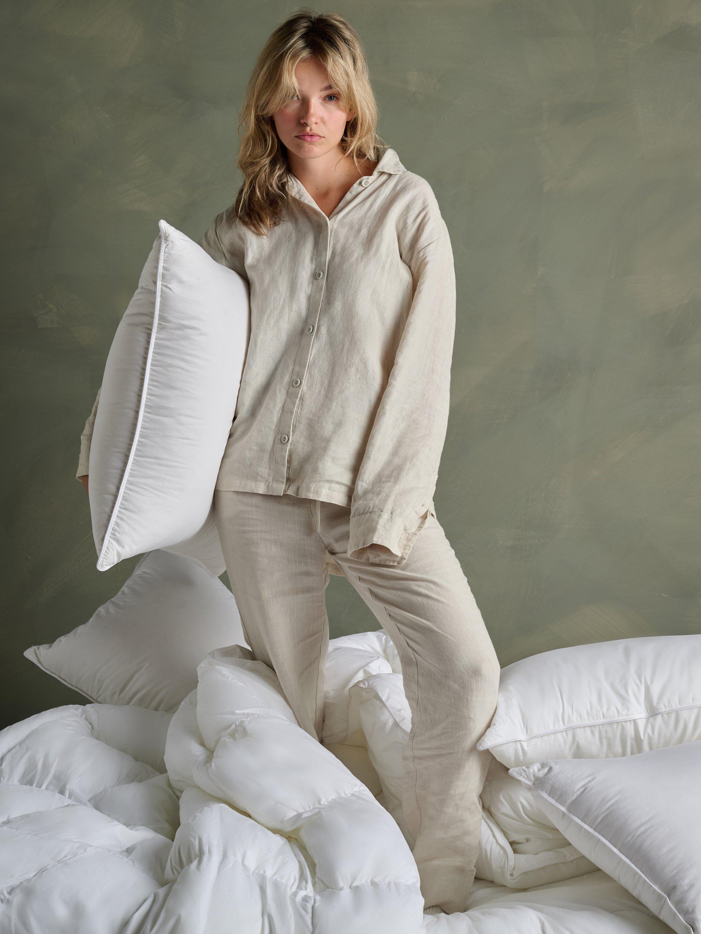 Bedfolk Down Alternative Standard Pillow Medium - British product