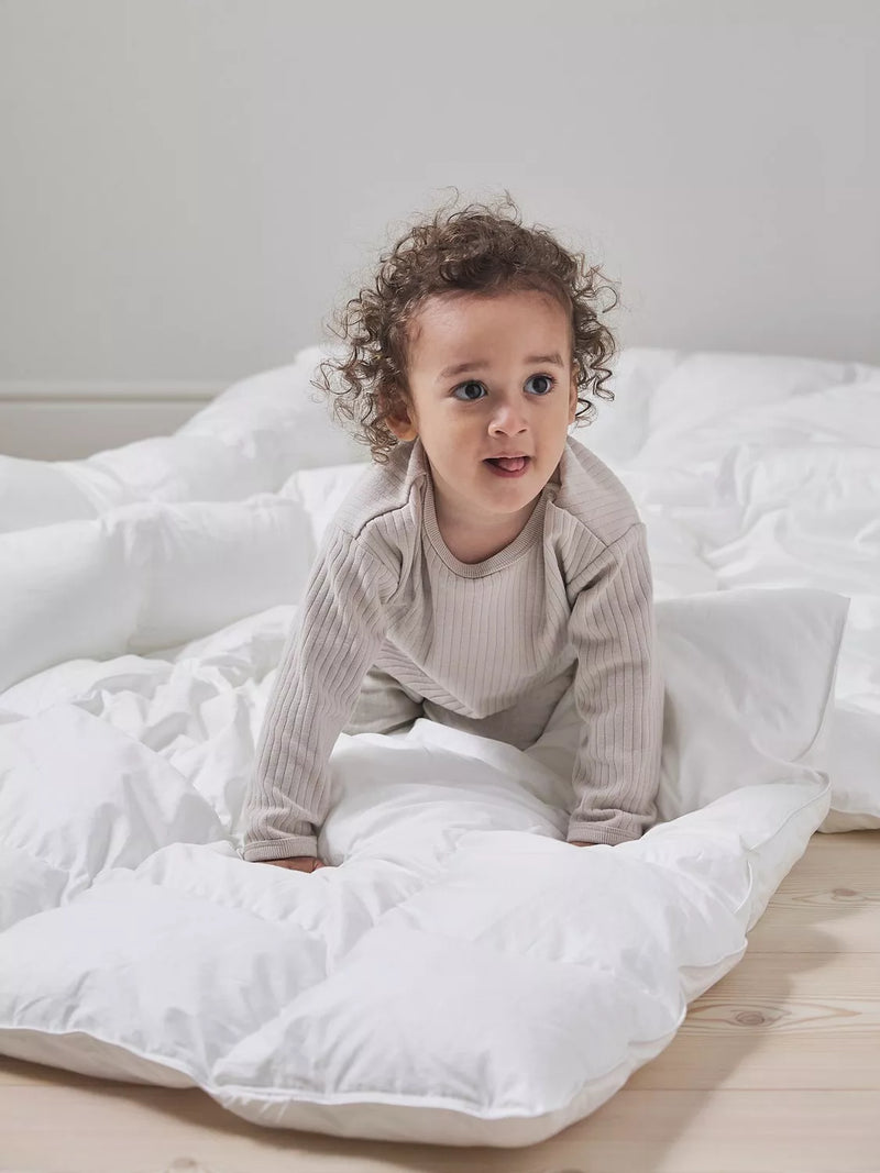 Bedfolk down alternative toddler duvet with 4 tog rating - British product