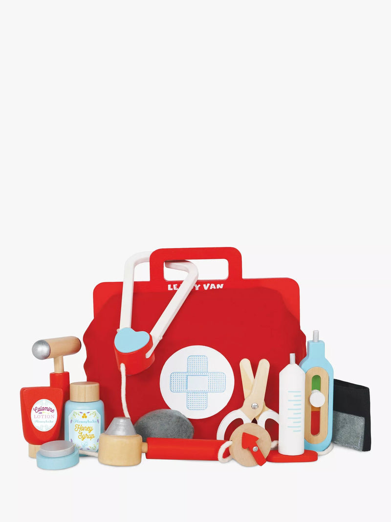 Le Toy Van wooden doctor set with vintage bag and accessories, UK version
