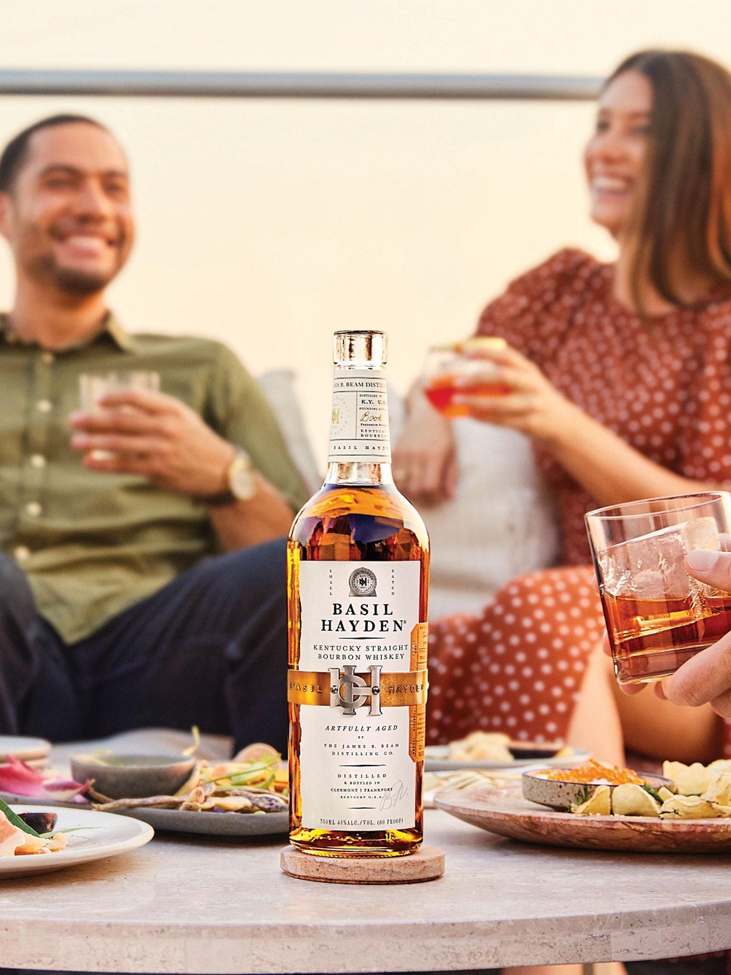 Basil Hayden Kentucky Straight Bourbon Whisky 70cl - British product