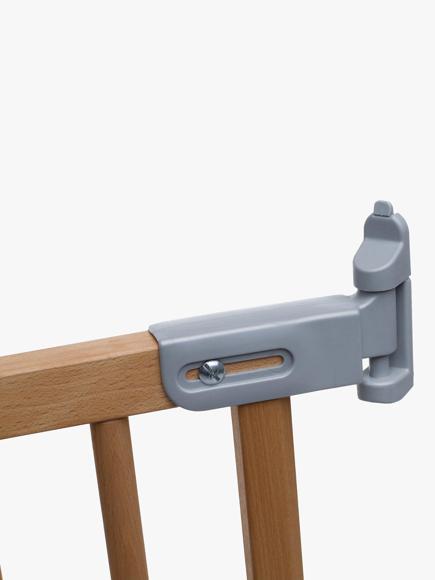 BabyDan Flexifit wooden safety gate Beechwood - British product
