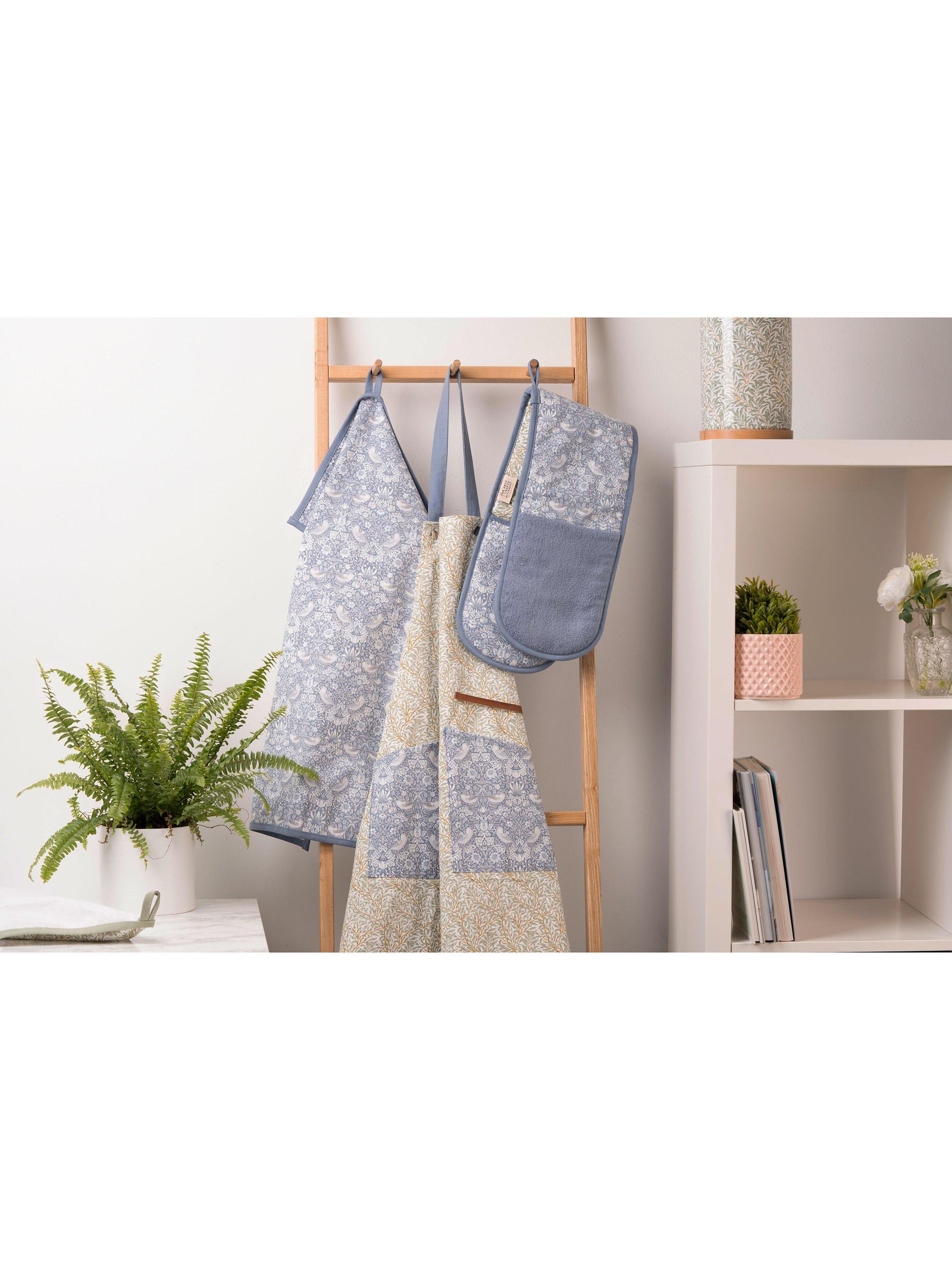 William Morris green kitchen apron (British brand)