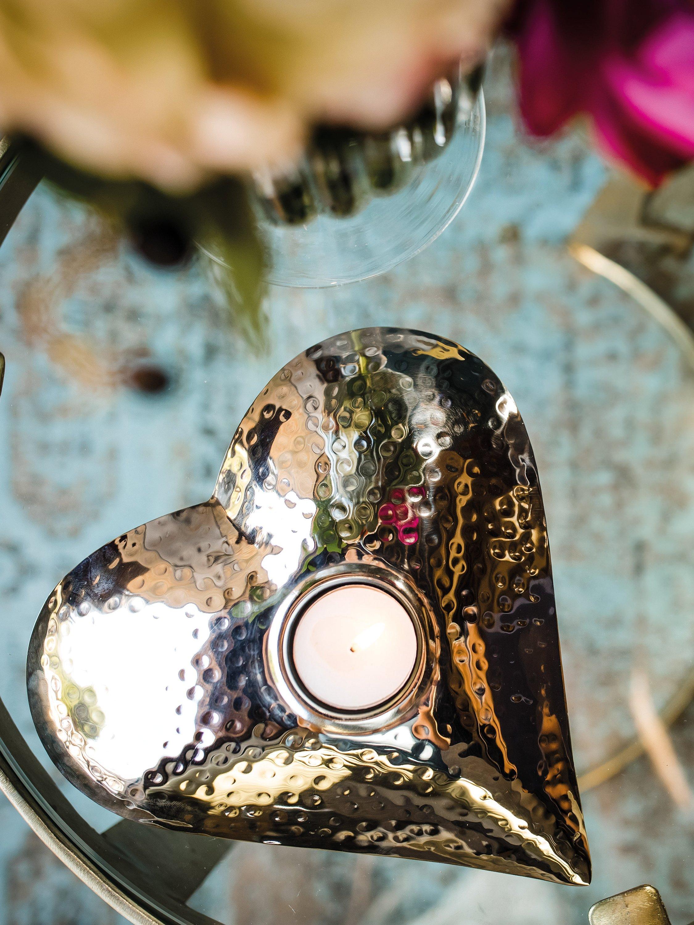 Culinary Concepts heart-shaped hammered stainless steel tealight holder - British product