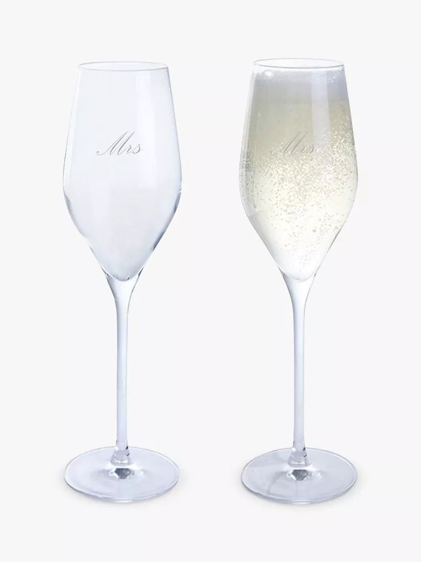 Dartington Crystal Mrs and Mrs engraved Prosecco Glass Flutes 260ml - British product