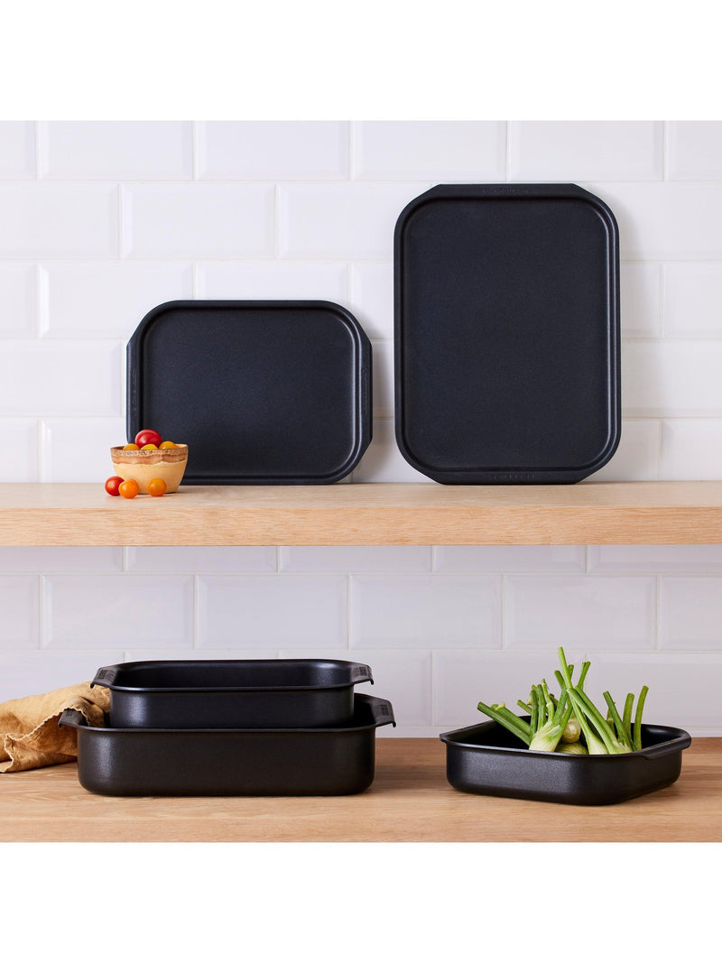 Le Creuset hard anodised aluminium non-stick roasting tin 27cm, UK version