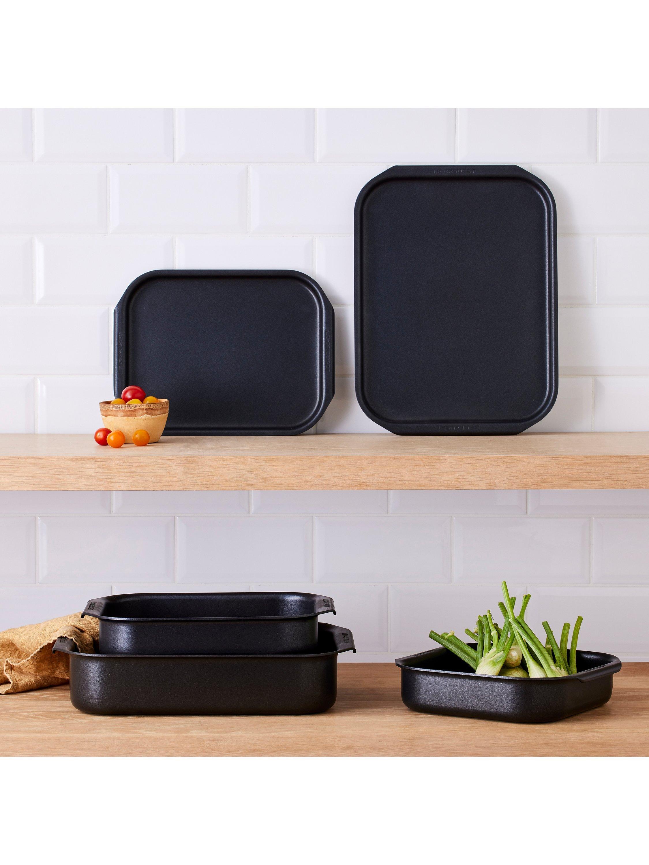 Le Creuset hard anodised aluminium non-stick roasting tin 33cm, UK version