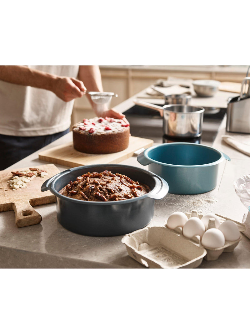 Joseph Joseph Nest Bake cake tin 23cm, UK version