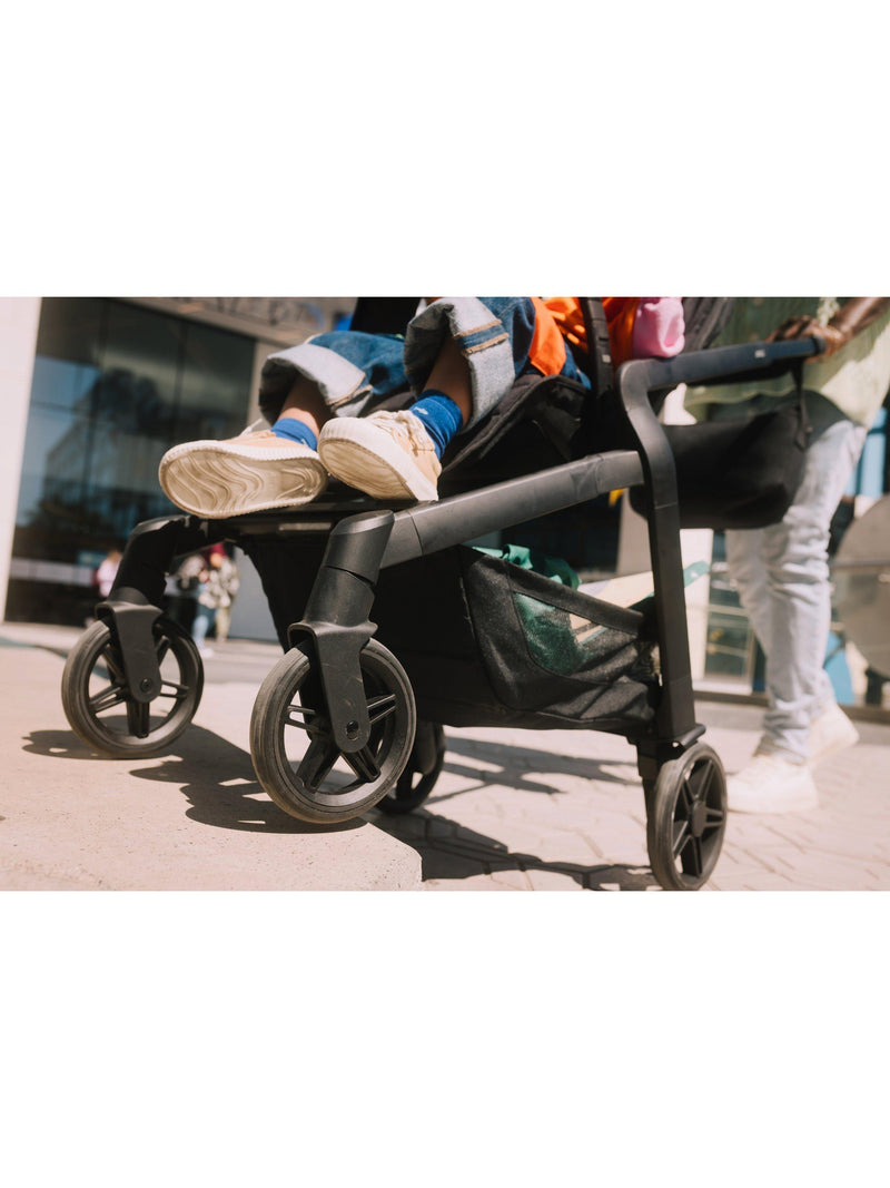 Joolz Hub 2 pushchair in Space Black, UK version