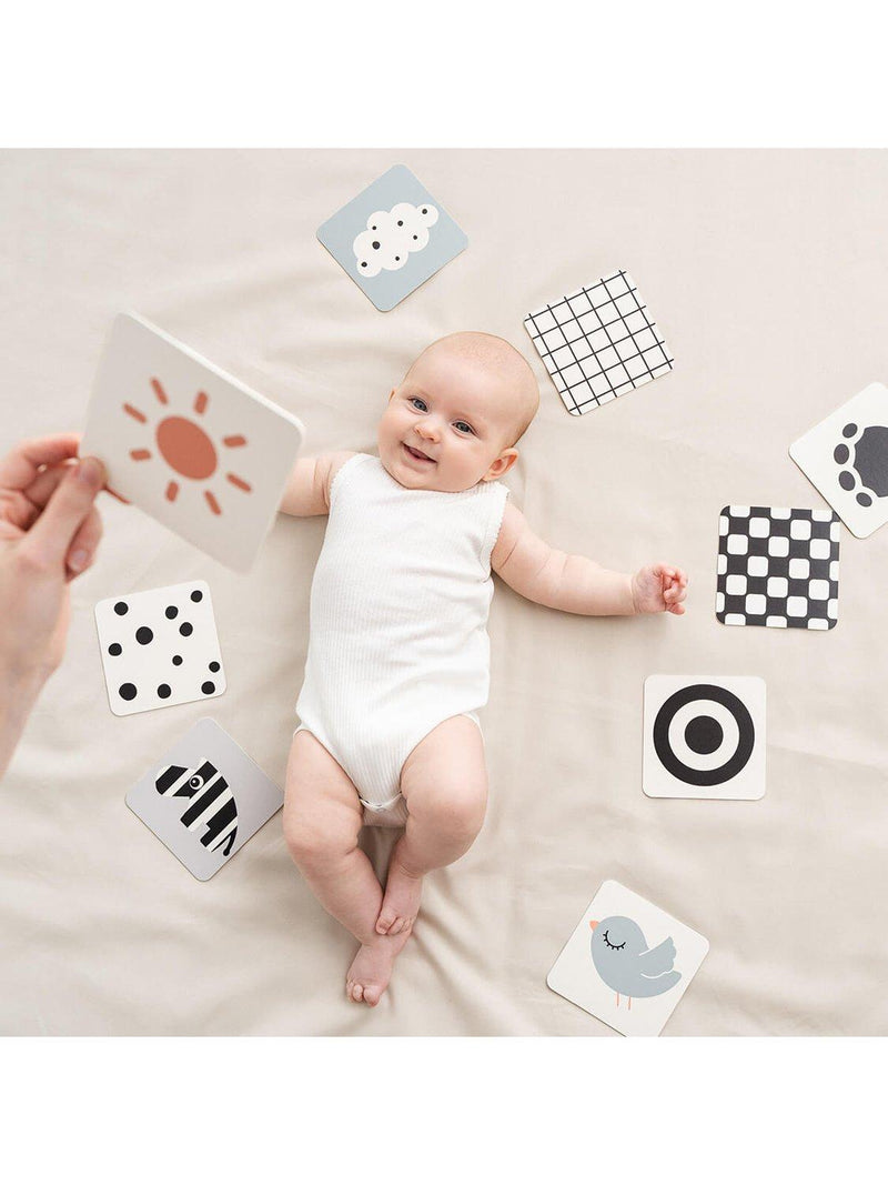 Done by Deer Contrast Cards Visual Stimulation 10 Pack - British product