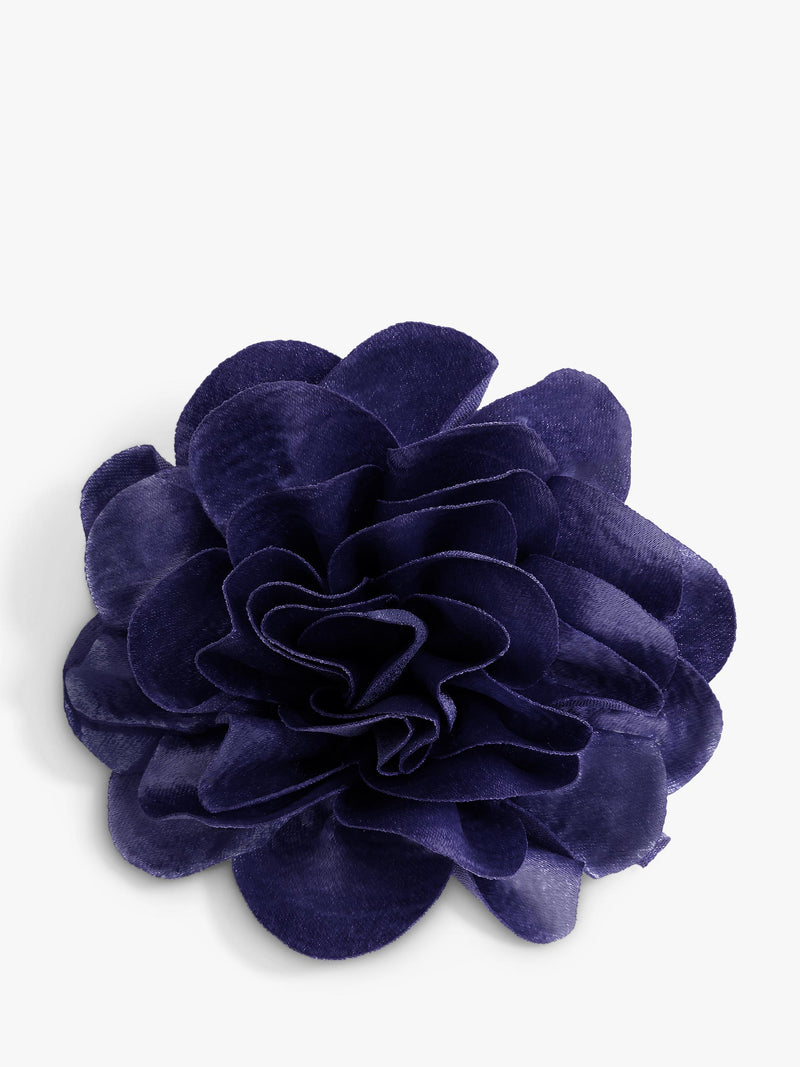 Floral Corsage Brooch with Timeless Design
