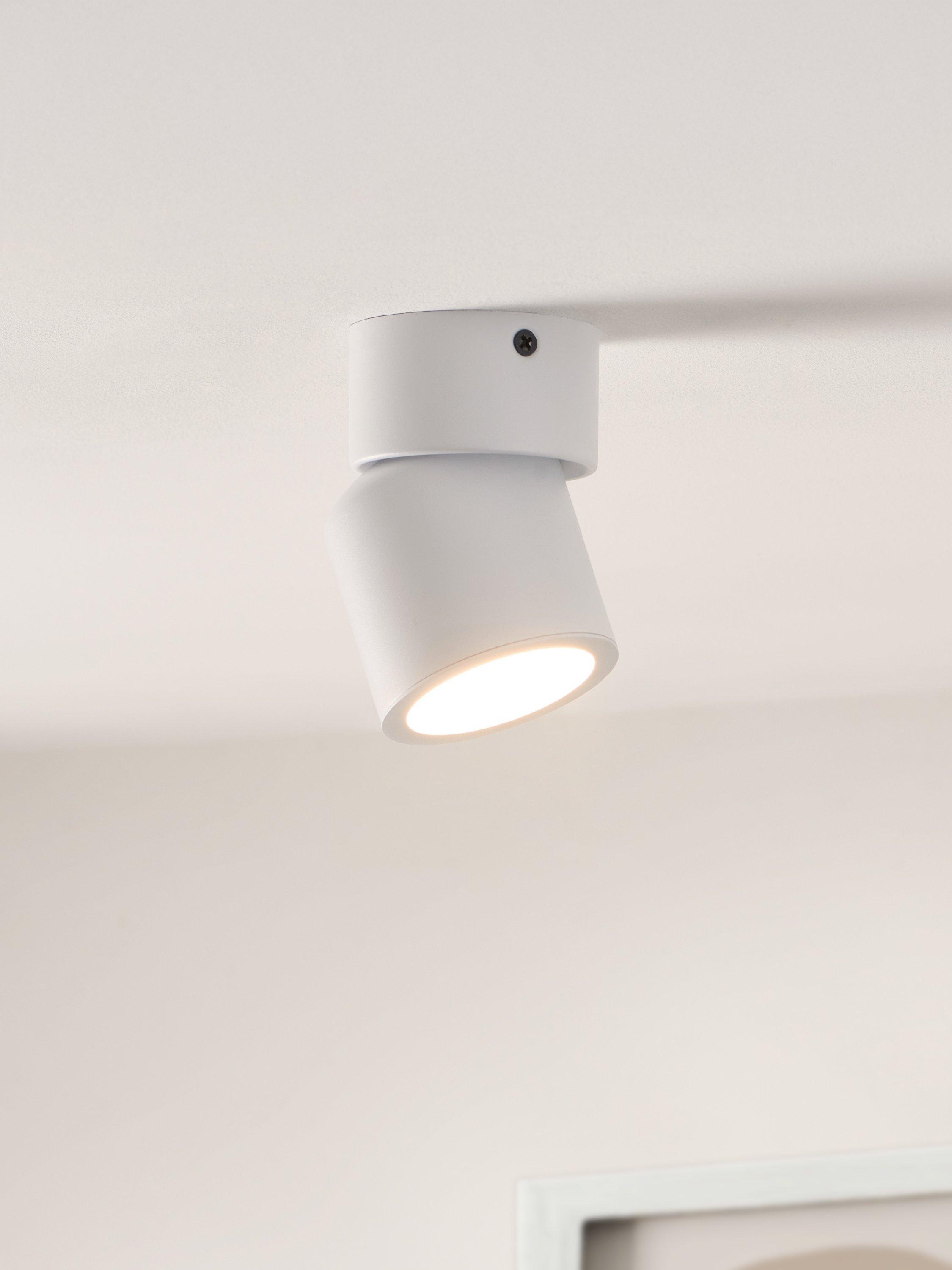 John Lewis Wilson single spotlight, UK version