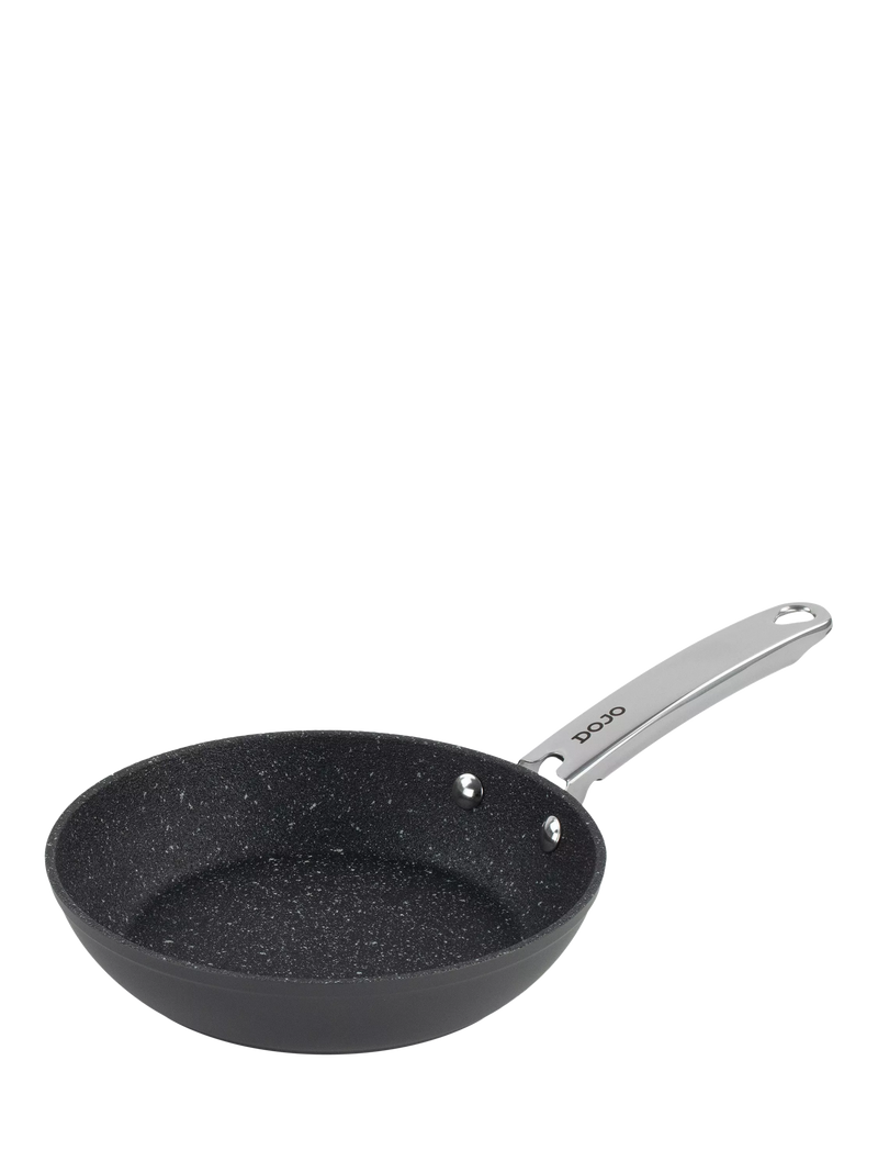 Dojo Yumi Neverstick non-stick frying pan - British product