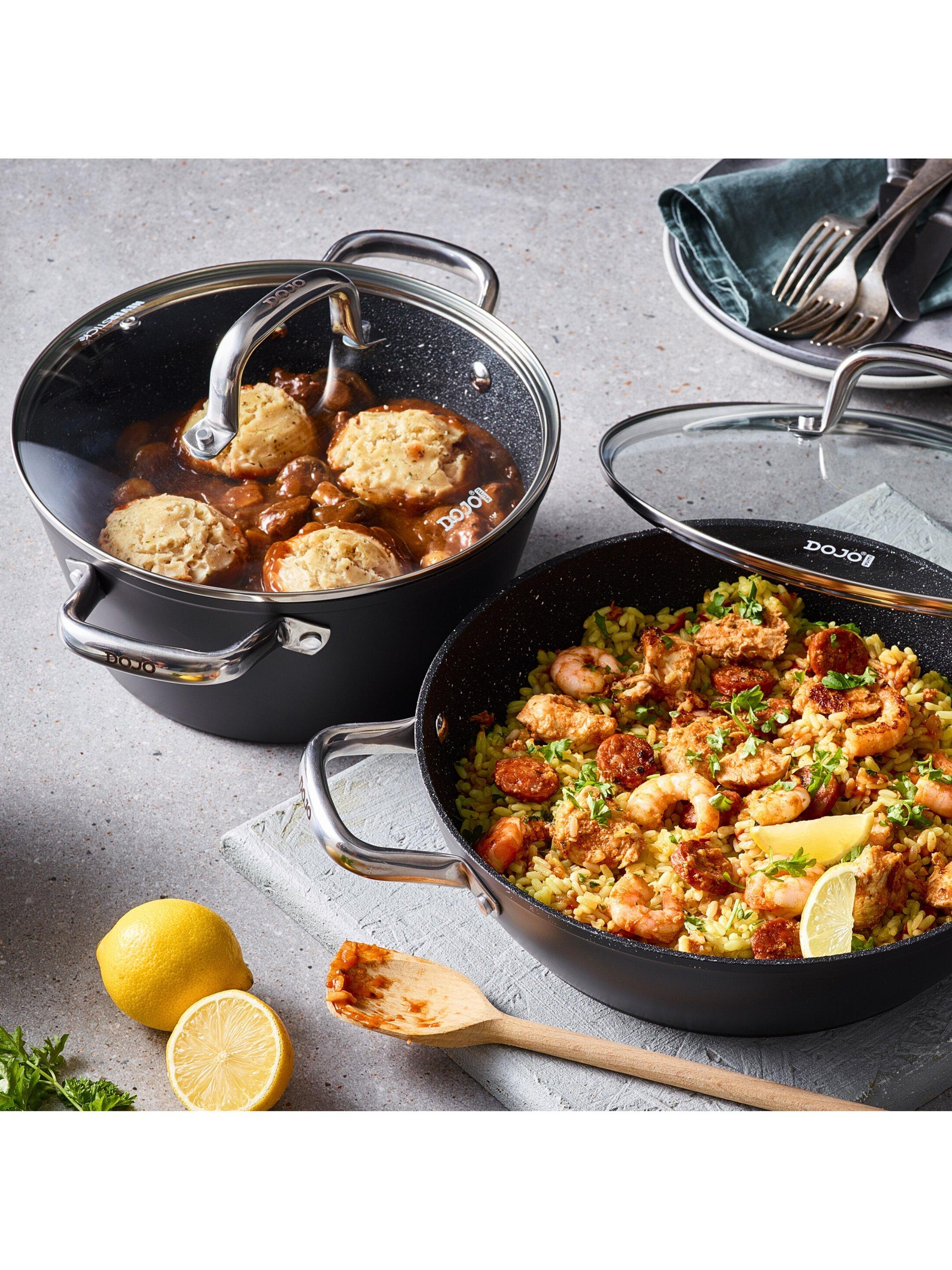 Dojo Yumi Neverstick non-stick casserole dish with lid 24cm - British product