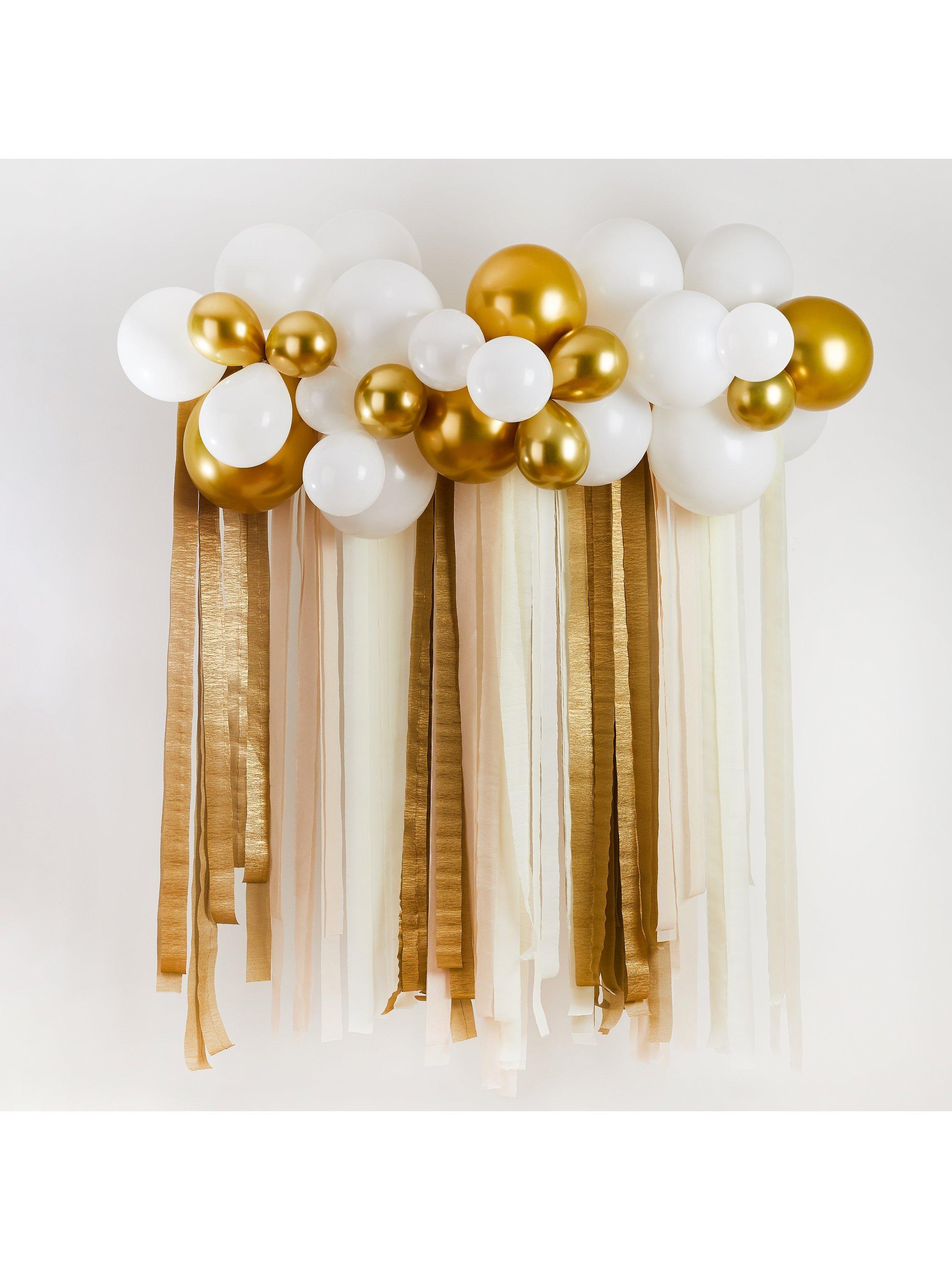 Hootyballoo Metallic Streamer Party Backdrop Gold Party Pack, UK version