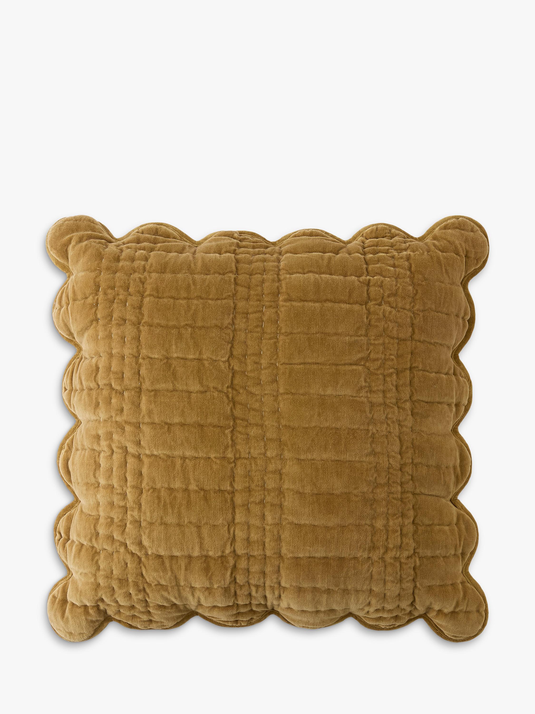 Laura Ashley Brady Scalloped Cushion