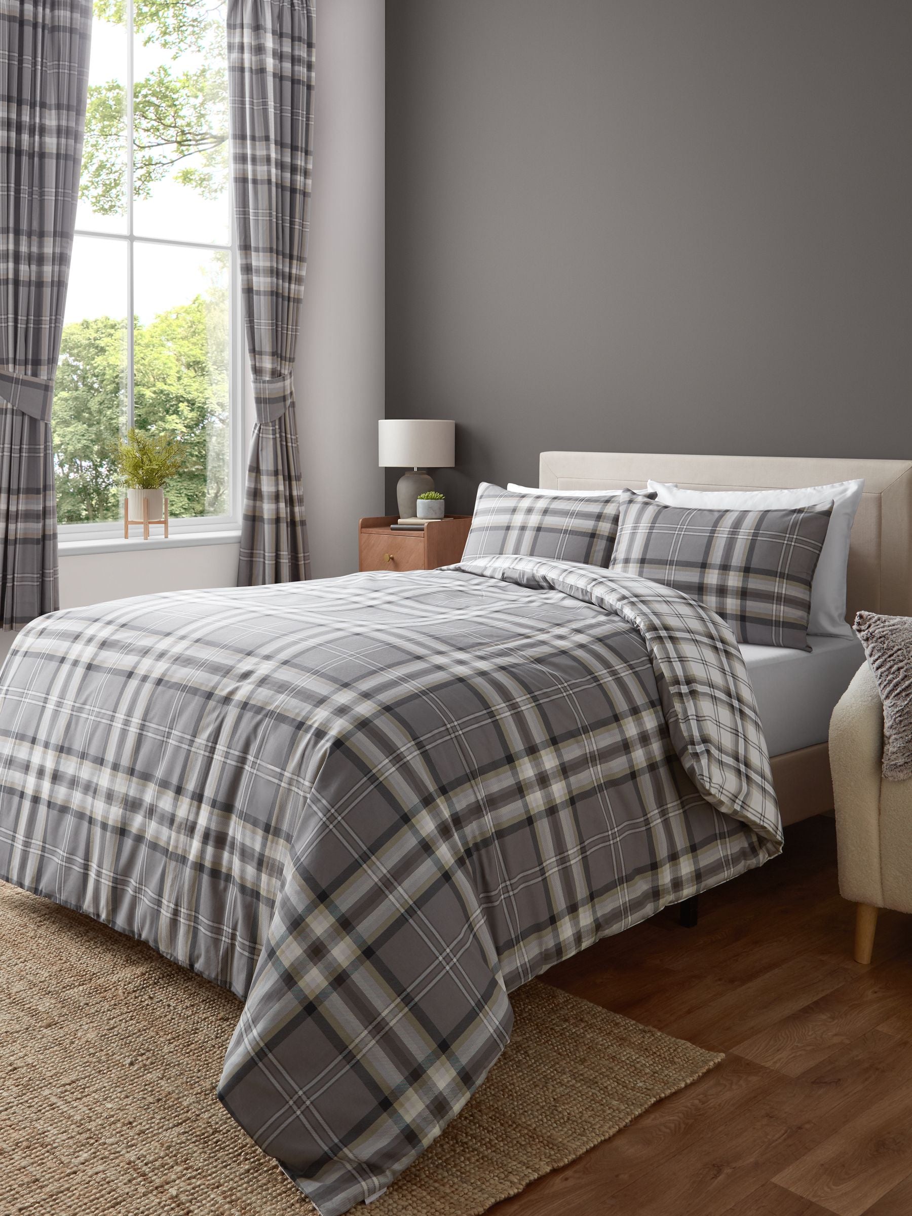 Catherine Lansfield Grey Kelso Check Duvet Cover and Pillowcase Set - British product
