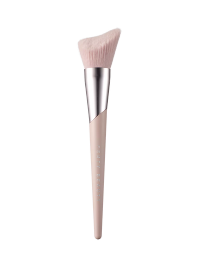 Fenty Beauty Cheek Hugging Bronzer Brush 190 Makeup Brush