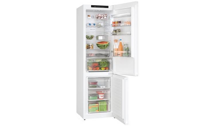 Bosch fridge freezer white - British product