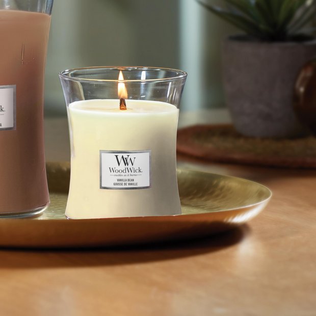 Woodwick medium jar candle vanilla bean (British brand)